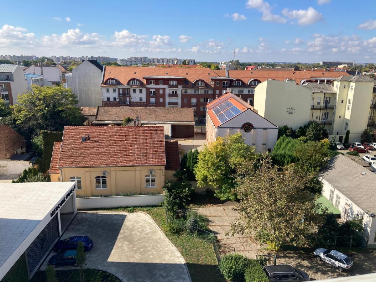 Ferienwohnung Center Piac Aparman Debrecen Exterior foto